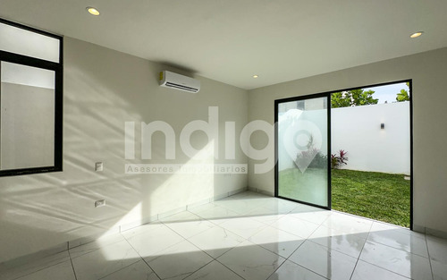 Casa En Venta En Mérida En Privada Parque Natura, Sitpach