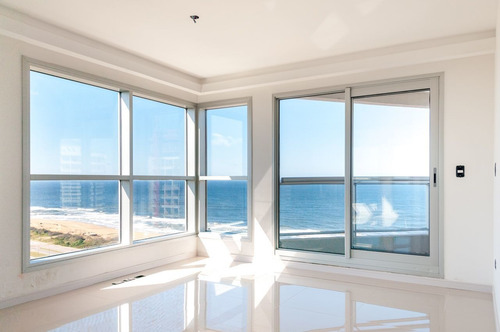 Imagen 13 de 30 de Venta, Apto 3 Dor En Look Brava, Piso Alto, Playa Brava (ref: Lij-5374)