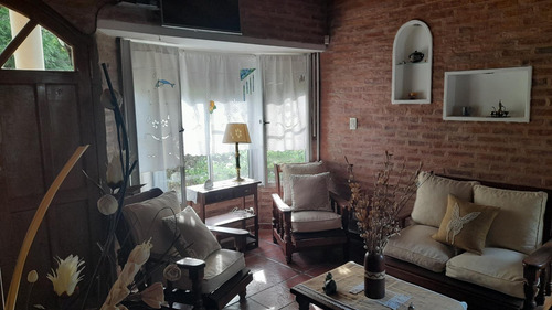 Venta Casa Parque Las Naciones 3 Ambientes Quincho Pileta Guernica