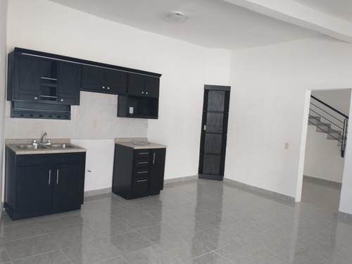 Imagen 3 de 9 de Casa En Venta $1500,000.0 Fraccionamiento La Lomas