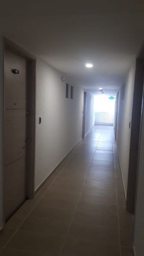 Imagen 3 de 24 de En Venta Hermoso Apartamento De 2 Habitaciones Al Norte De Armenia