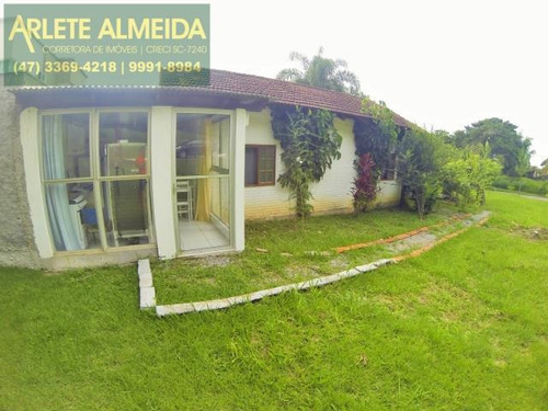 Imagem 13 de 15 de Casa No Bairro Centro Em Porto Belo Sc - 715