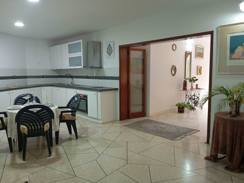 Se Alquila Anexo 120m2 Prados Del Este