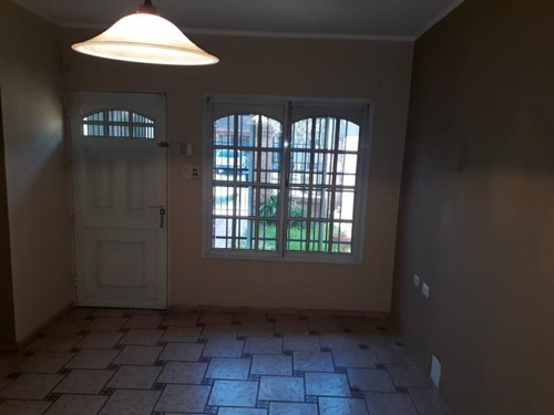 Imagen 3 de 15 de Casa Dos Dormitorios