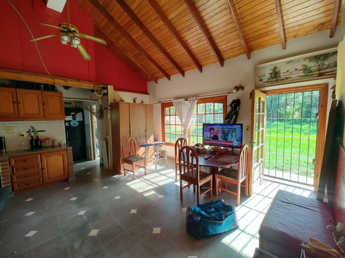 Vendo Excelente Casa Quinta Con Quincho (tipo Departamento) En Esquina Y Sobre Avenidas 155 Y 32 (2.450 M2)!!!