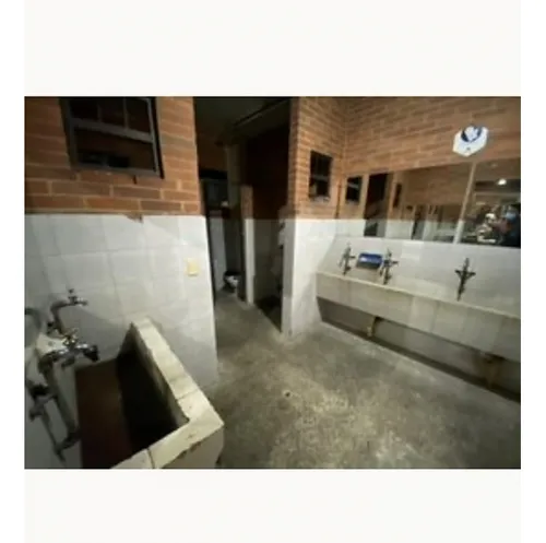 Bodega En Venta 1953 M², Excelente Ubicacion Al Norte De Bogota