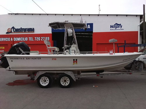 Imagen 2 de 9 de Lancha Seapro