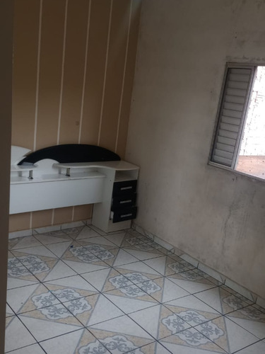 Sobrado Com 9 Cômodos Ao Todo