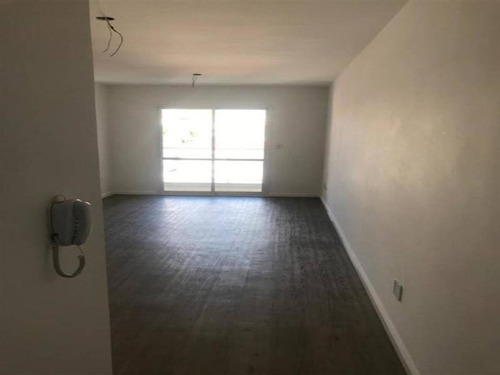 Imagem 2 de 15 de Apartamento Com 63 M², 2 Dorms Sendo 1 Suíte. - 15028