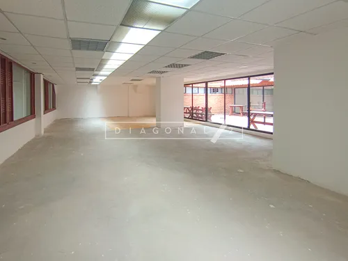 Oficina En Arriendo En Chicó Norte Ii