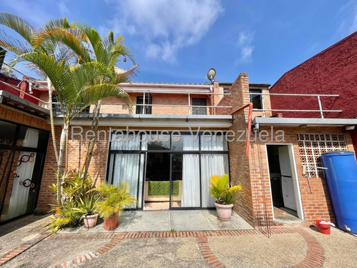 Acogedora ,hermosa Y Cómoda Casa En Venta Ubicada En Lomas De Monte Claro 25-17905