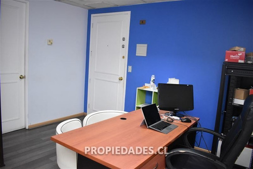 Imagen 2 de 11 de Oficina En Arriendo En Providencia