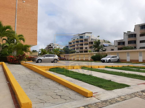 Higuerote Conj. Res. Alcaravanes (r)