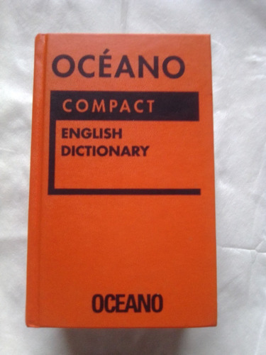  Océano Compact English Dictionary Monolingue