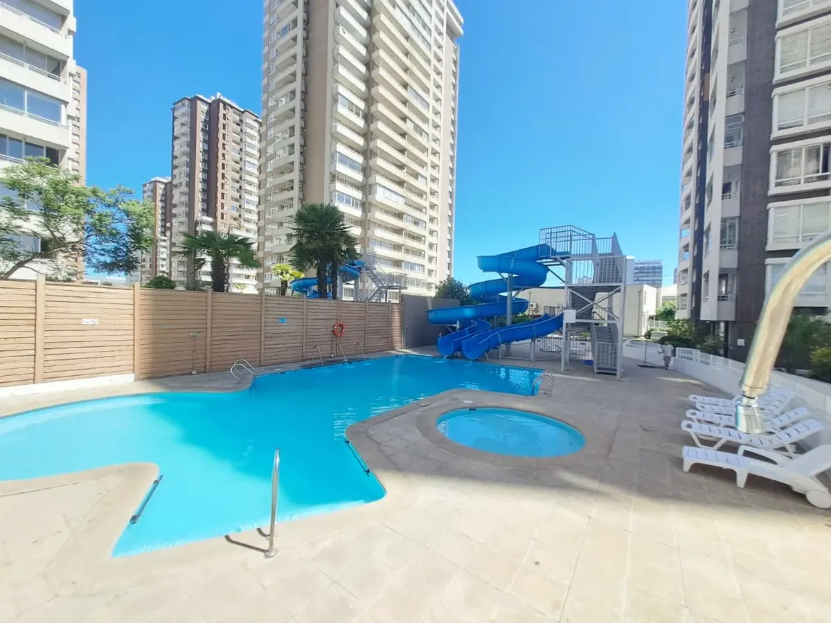 Imagen 2 de 17 de Buena Ubicación! Espacioso Departamento 3d, 2b