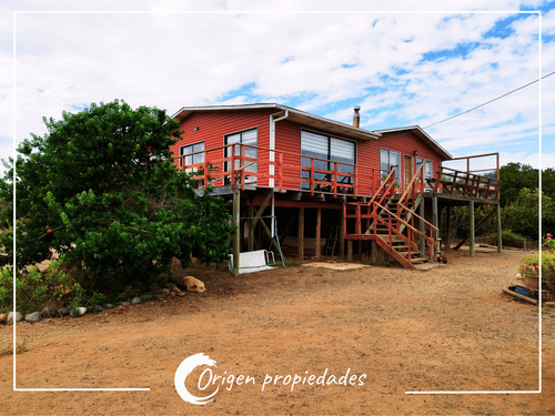 Cómoda Parcela De Agrado De 4 Dorm. Tunquén Algarrobo