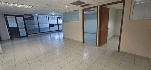 Oficina De 120m2 Por Av De Las Fuente En Lomas De Tecamachalco