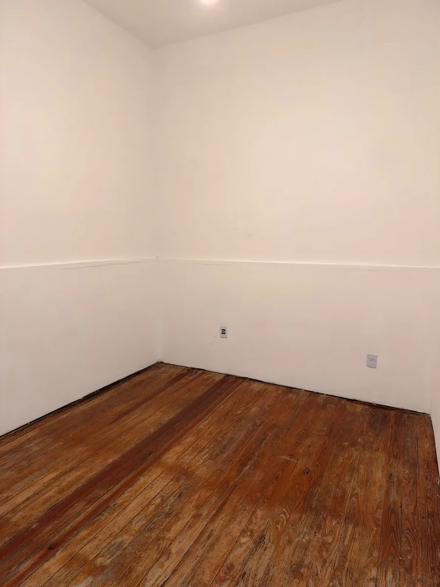 Apartamento 2 Dormitorios , Cocina Comedor Con Claraboya Y Recibidor No Tiene Patio Ni Terraza ! Muy Cómodo Solo Garantía Anda Contaduría Y Aseguradoras · Photo 5