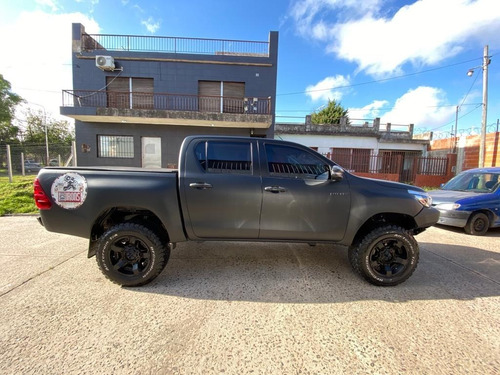 Toyota Hilux Srx 2.8 2018 At