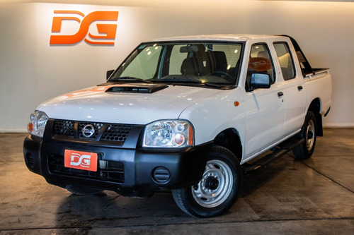 Nissan NP300 2.5 Cabina Doble 133cv 4x2