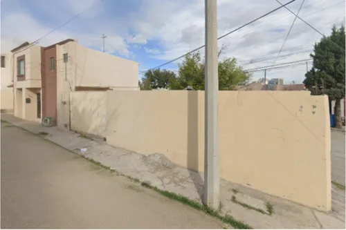 Casa En Recuperación, Los Bosques, Monclova, Coahuila. Laab2
