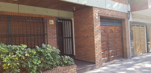 Casa En Venta En Liniers