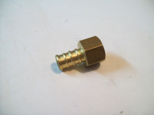 Imagen 2 de 2 de Teton Bronce Hembra 1/4 P/manguera Diam: 6mm.