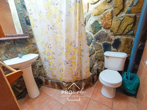 Turístico En Venta Los Molles, La Ligua, 5 Cabañas Y Más.