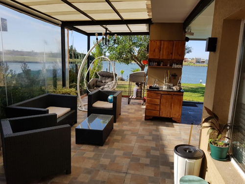 Imagen 16 de 25 de Casa En Venta Con Vista A La Laguna En Barrio San Sebastian, Pilar