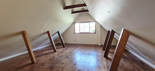 Casa En Arriendo 3 Dorm 2 Baños- Los Domínicos- Las Condes