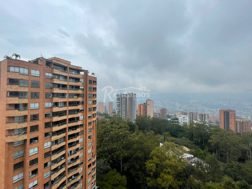 Apartamento En Arriendo En El Tesoro. Cod A776222