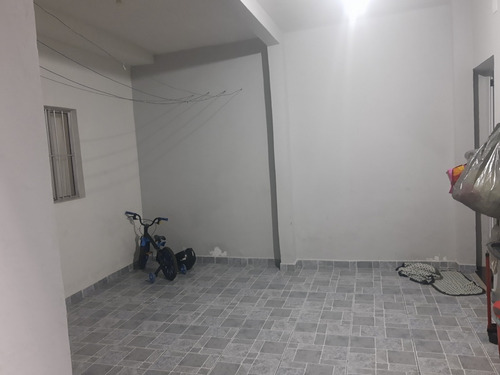 Imagem 4 de 27 de Vendo Sobrado 2 Quartos/suite Na Cohab Adventista (vi685)