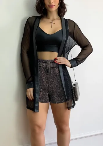 Roupas femininas com transparência 2025