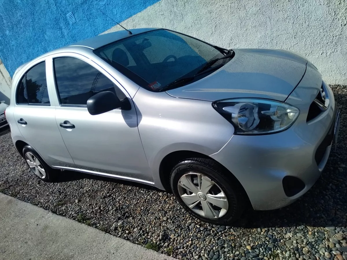 Nissan March active pure drive