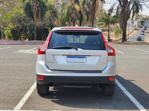Imagem 5 de 14 de Volvo Xc60 T5 2.0 Turbo Dynamic