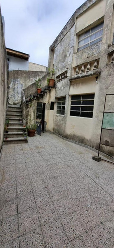 Ph En Venta - 3 Dormitorios 1 Baño - 170mts2 - Villa Pueyrredón