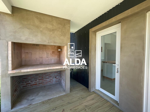 Casa Punta Colorada Piriápolis 2 Dorms Venta Ca501392