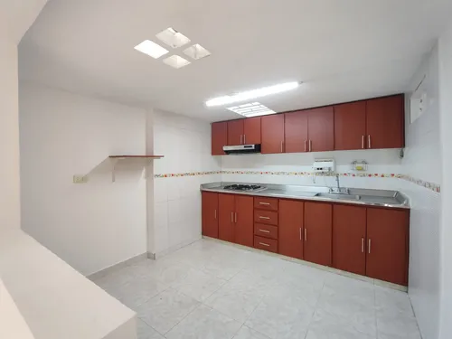 Casa En Arriendo En La Ceiba. Cod A28268