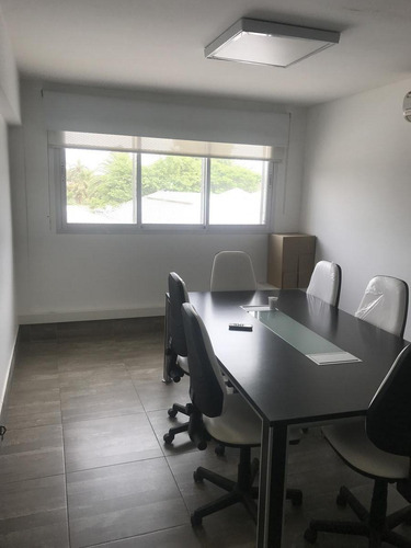 Imagen 14 de 25 de Oficinas En Venta En Castelar