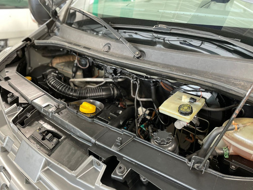 Imagem 13 de 15 de Renault Master Furgão L3h2 2018