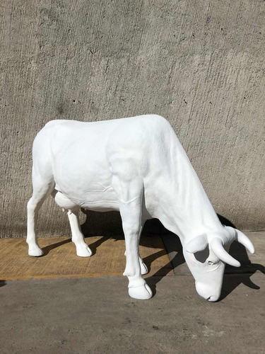 Animales Disecados 100% Artificiales Vaca Fibra De Vidrio Blanco