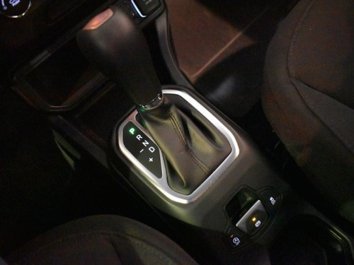 Imagem 10 de 13 de Renegade 1.8 16v Flex Sport 4p Automático
