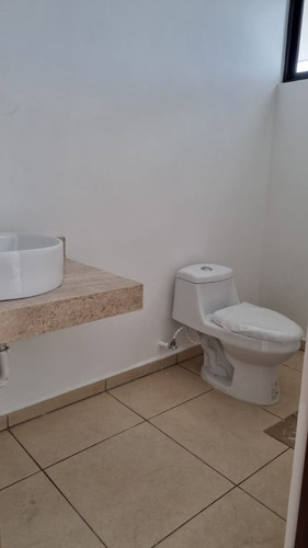 Casa(46) En Venta En Privada Zendera En Conkal