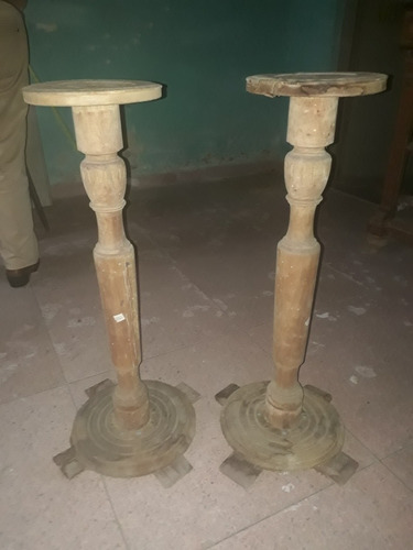 Leer!antiguo Pedestal De Madera ( Hay Dos)maldonado,envío