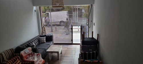 En Venta En El Palomar Local A Estrenar De 35m2 F: 9070