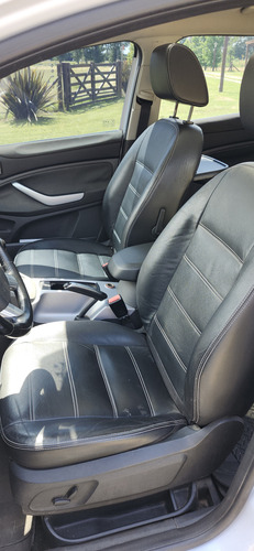 Ford Kuga 2.5 Titanium At 4x4 L (ku05)