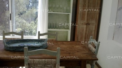Casa En El Chorro Tres Dormitorios Mas Dependencia De Servicio En Venta - Ref: 25763