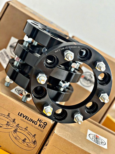 Imagen 3 de 6 de Separador De Rin Toyota 6 Y 5 Hueco Machito Autana Hilux Fj