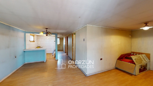 Casa En Venta De 6 Dormitorios 2 Baños 1 Estacionamiento