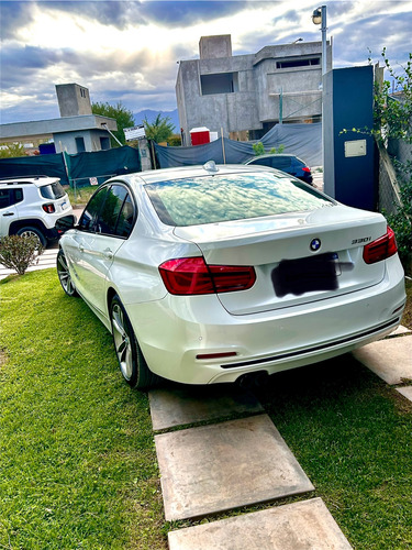 BMW Serie 3 3.0 330i Sedan Sport Line 252cv